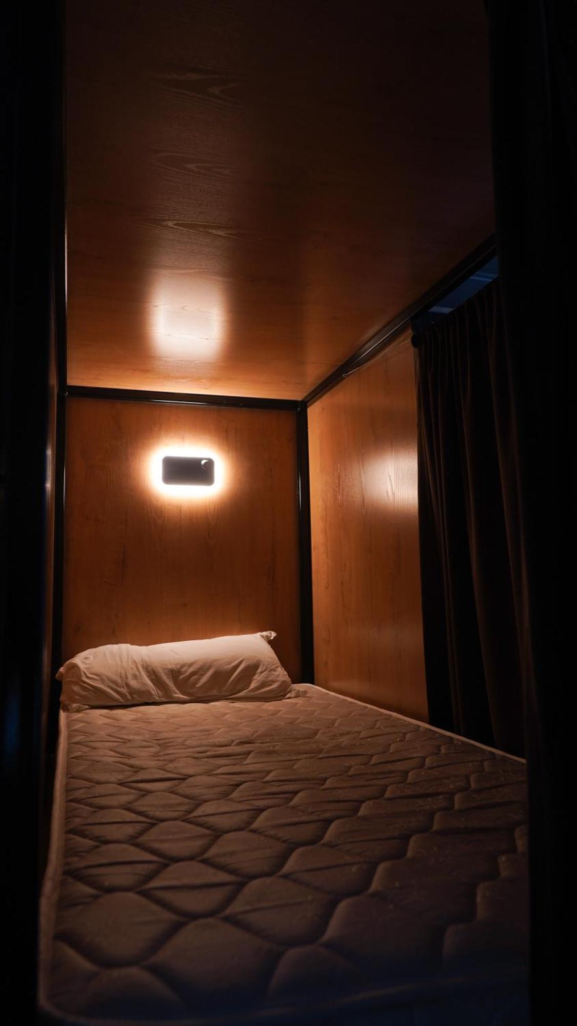 Friends Hostel أستانا المظهر الخارجي الصورة